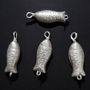 *New*  Unique Vintage Silver Metal Fish Charms (50 per bag)